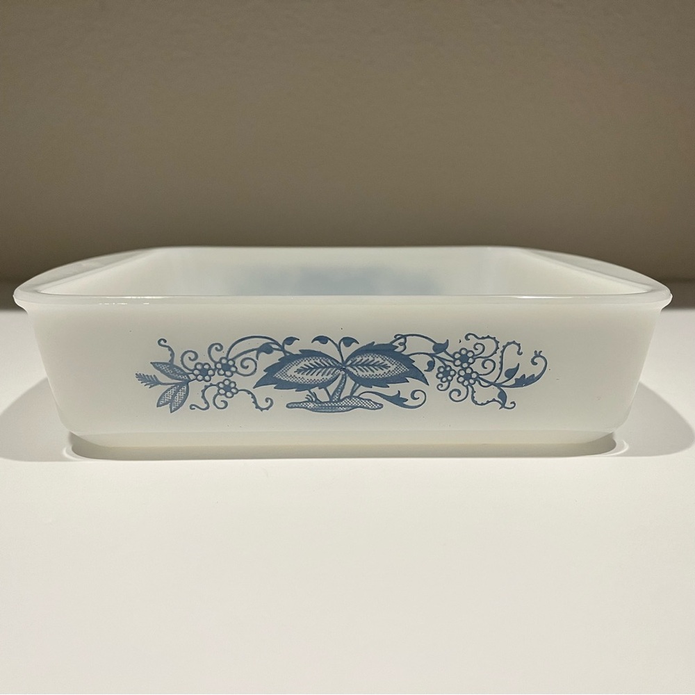 Vintage Glasbake Blue Onion Casserole Square Baking Dish